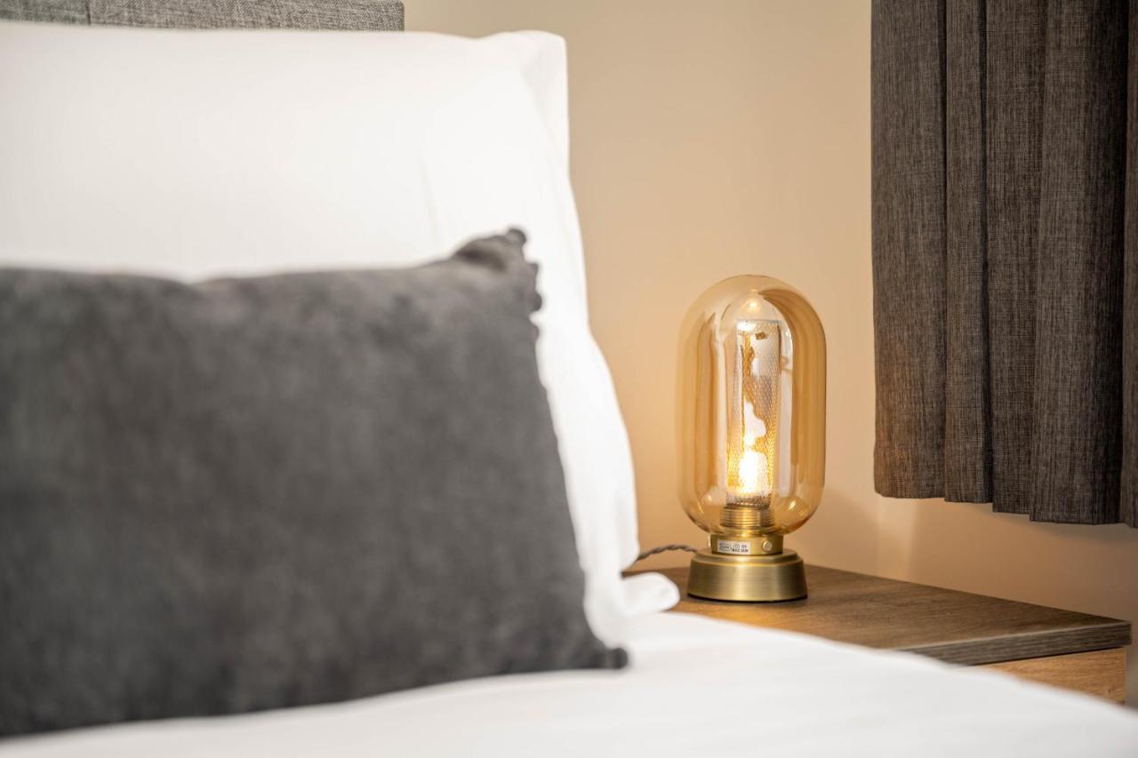 The Oaklands - Luxury Spacious 6-Bed, Near Solihull, Birmingham City, Jlr, Nec, Airport, Resorts World, Hs2 Екстер'єр фото