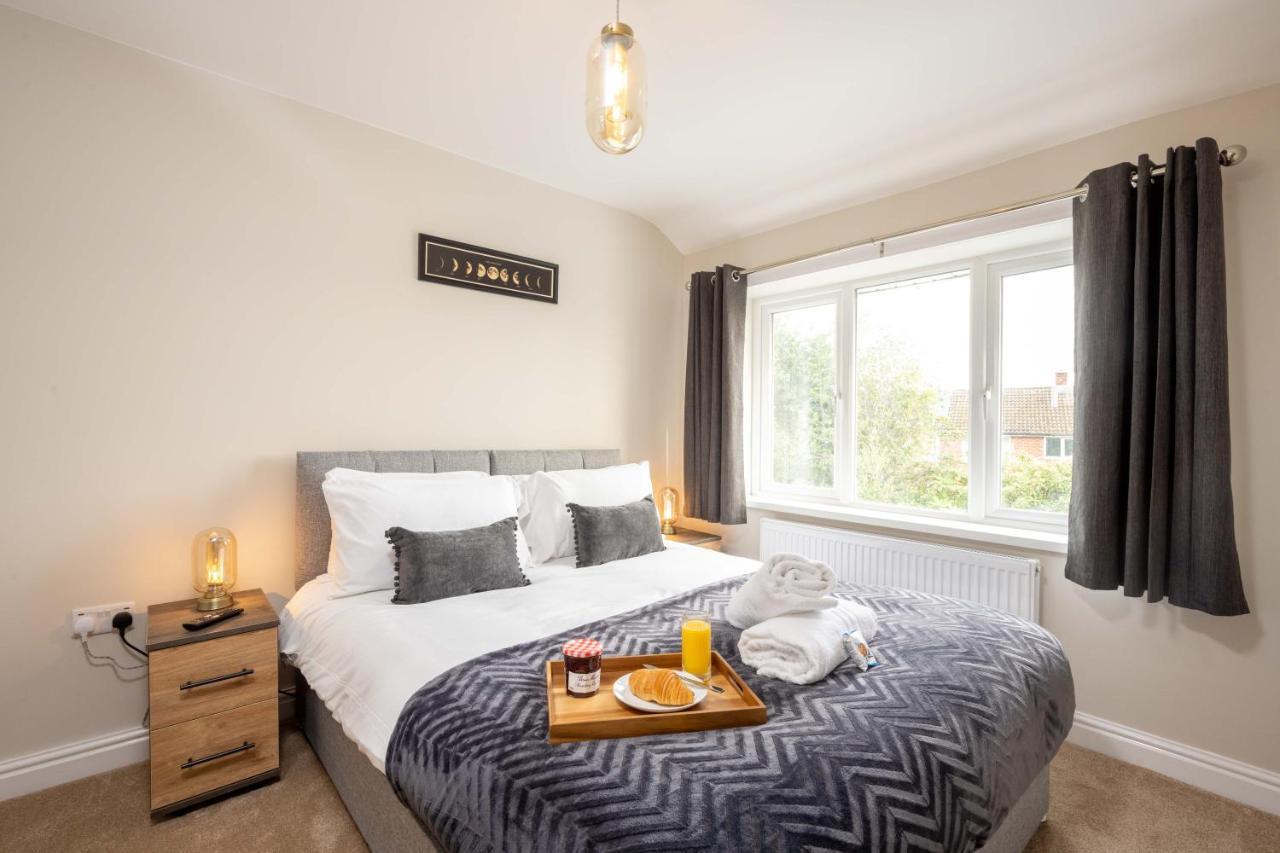 The Oaklands - Luxury Spacious 6-Bed, Near Solihull, Birmingham City, Jlr, Nec, Airport, Resorts World, Hs2 Екстер'єр фото