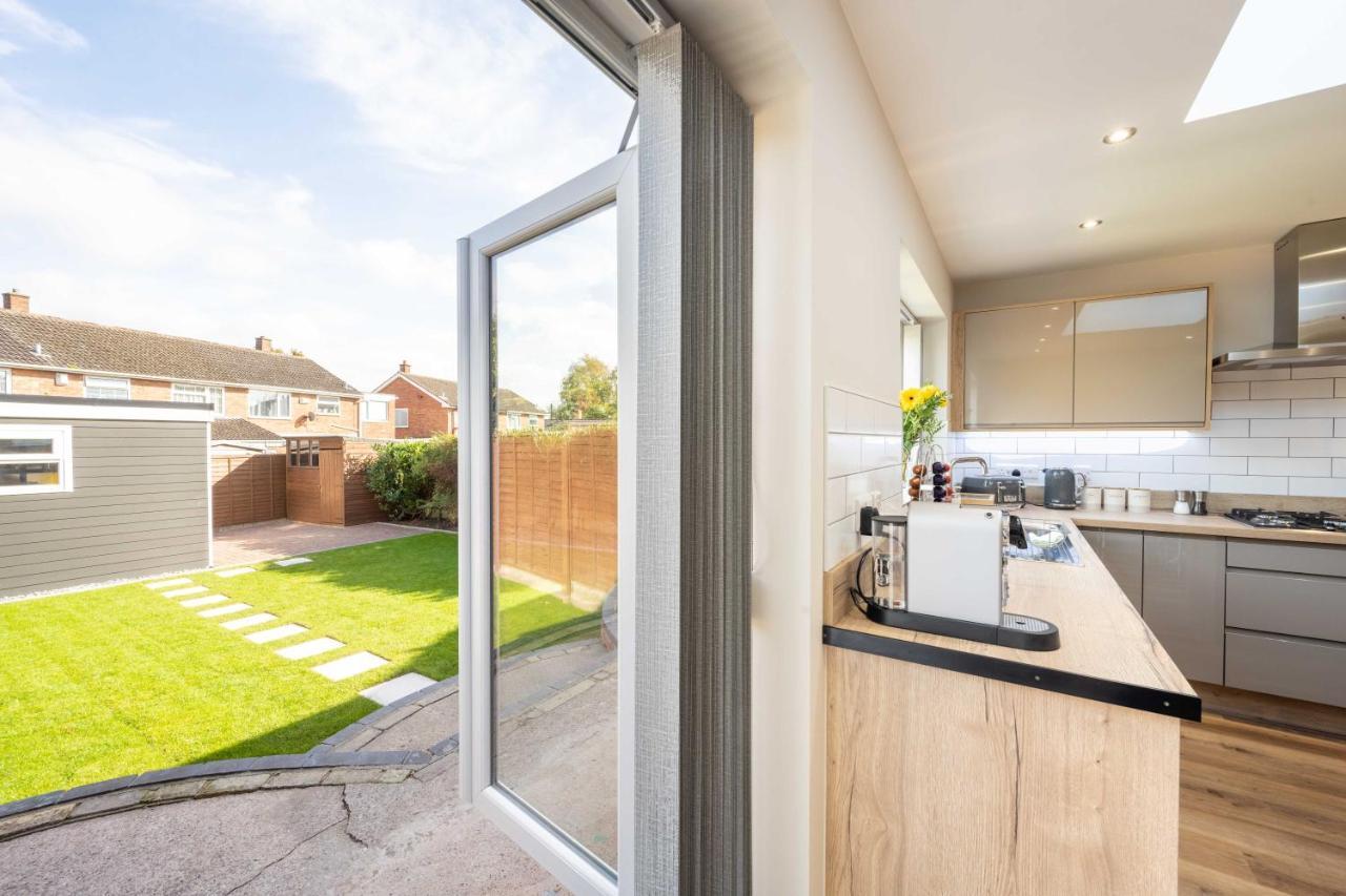 The Oaklands - Luxury Spacious 6-Bed, Near Solihull, Birmingham City, Jlr, Nec, Airport, Resorts World, Hs2 Екстер'єр фото