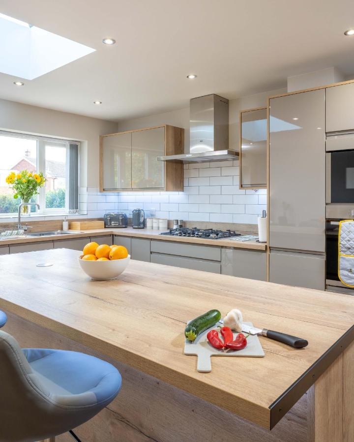 The Oaklands - Luxury Spacious 6-Bed, Near Solihull, Birmingham City, Jlr, Nec, Airport, Resorts World, Hs2 Екстер'єр фото