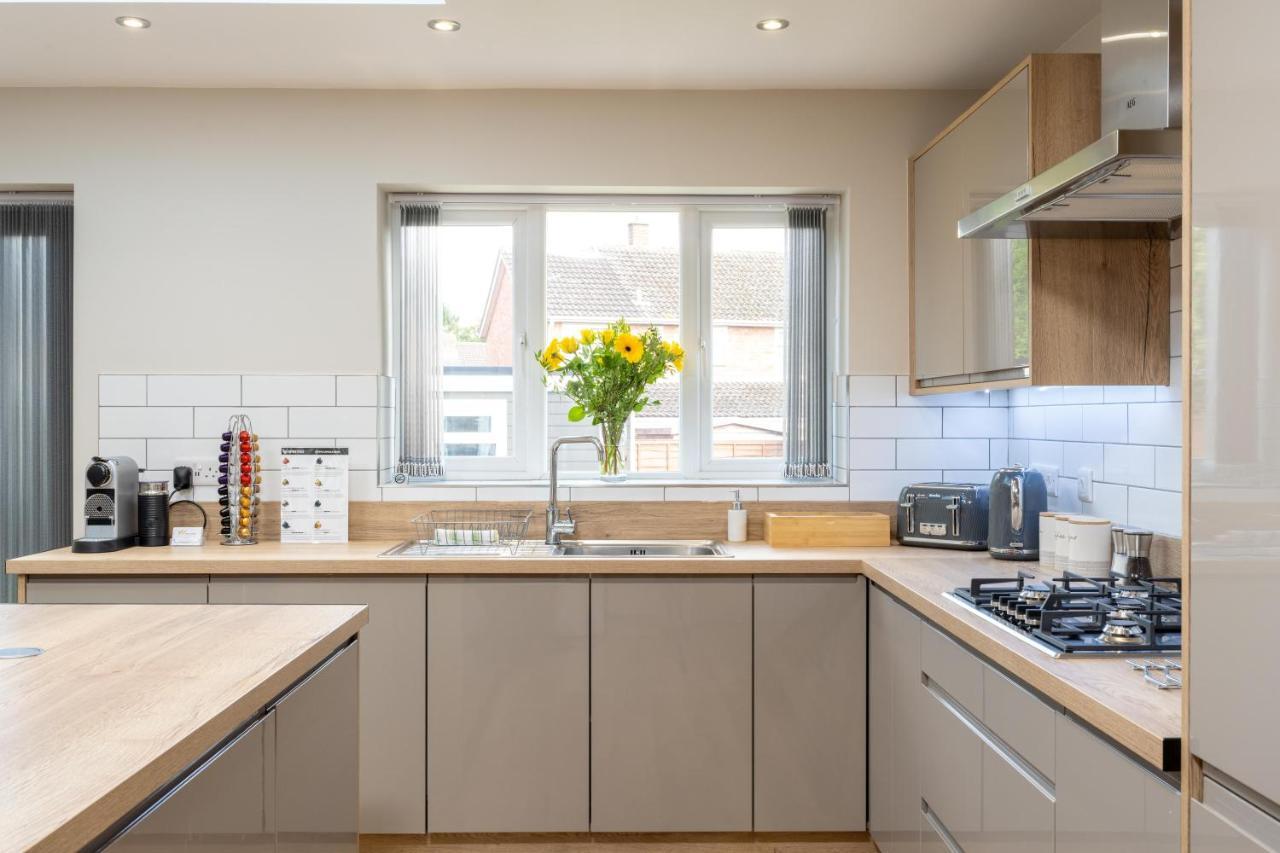 The Oaklands - Luxury Spacious 6-Bed, Near Solihull, Birmingham City, Jlr, Nec, Airport, Resorts World, Hs2 Екстер'єр фото