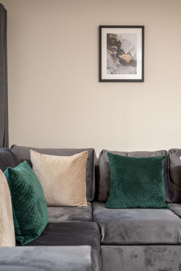 The Oaklands - Luxury Spacious 6-Bed, Near Solihull, Birmingham City, Jlr, Nec, Airport, Resorts World, Hs2 Екстер'єр фото